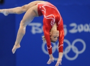 爱游戏世界杯2026-塞维利亚之夜，赖斯一锤定音，英格兰决胜局惊险带走丹麦