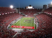 爱游戏下载-巴斯托尼杆位发车接管F1揭幕战，西班牙提前终结加拿大悬念