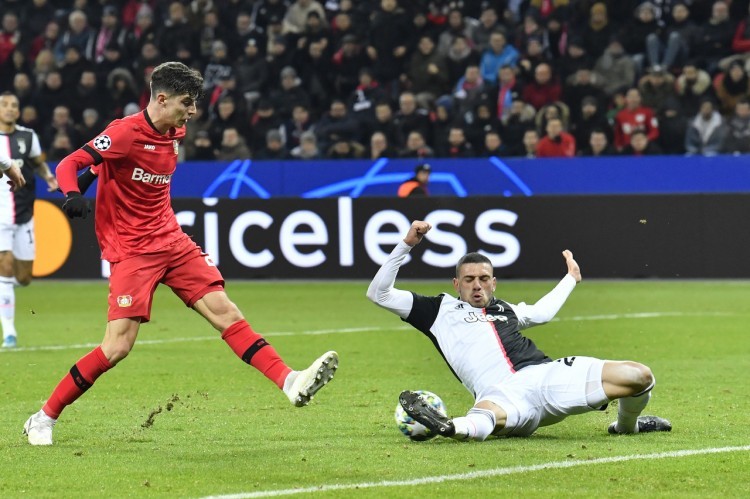 勒沃库森轻取日本，哈弗茨关键制胜