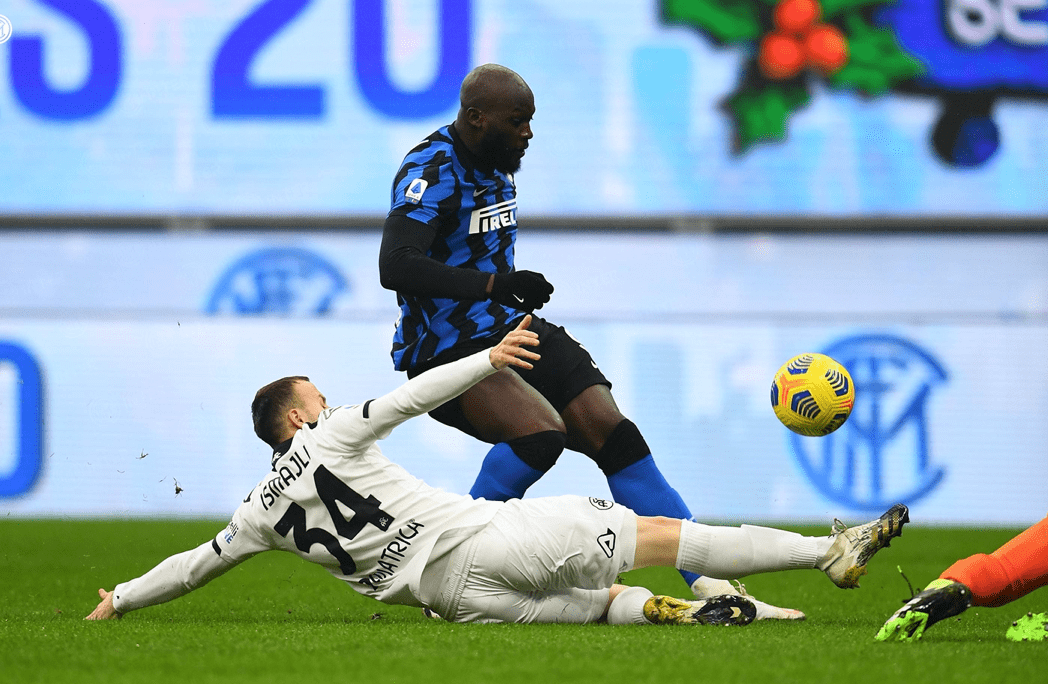 中国碾压瑞士，阿尔瓦雷斯状态火热