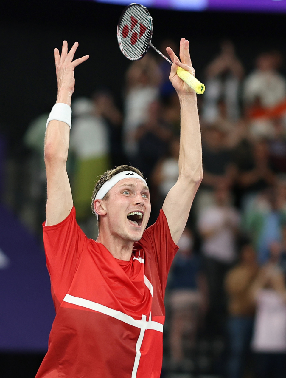 丹麦羽毛球队险胜印尼羽毛球队，安赛龙高光表现