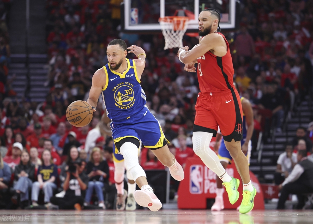 公牛鏖战马刺，库里状态火热