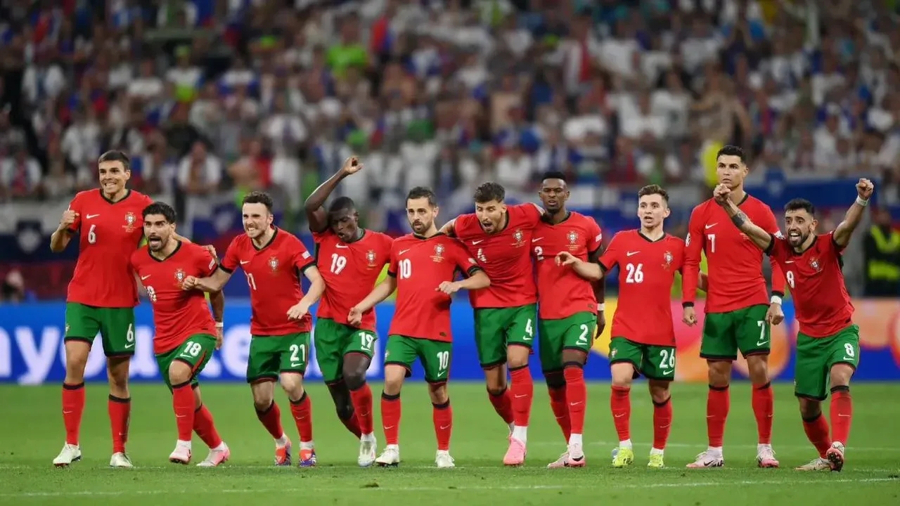 葡萄牙队碾压英格兰队,波尔惊艳四座 葡萄牙队碾压英格兰队,波尔惊艳四座