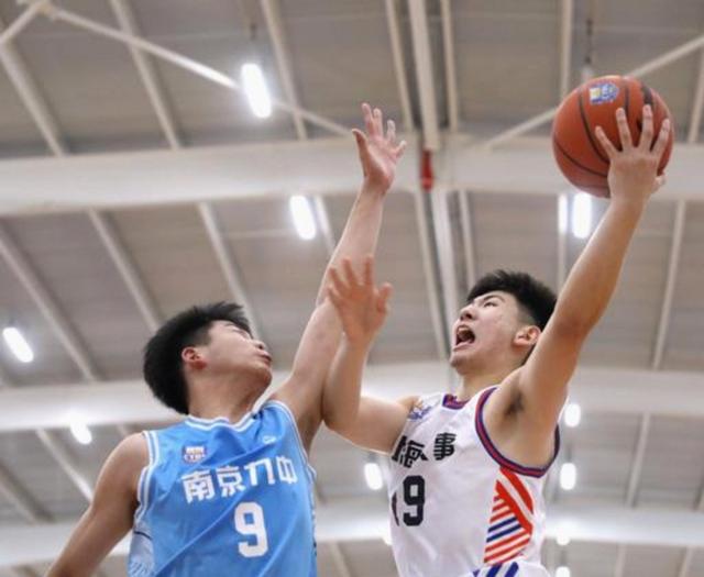 广西男篮在比赛中表现抢眼,高效进攻 广西男篮在比赛中表现抢眼,高效进攻