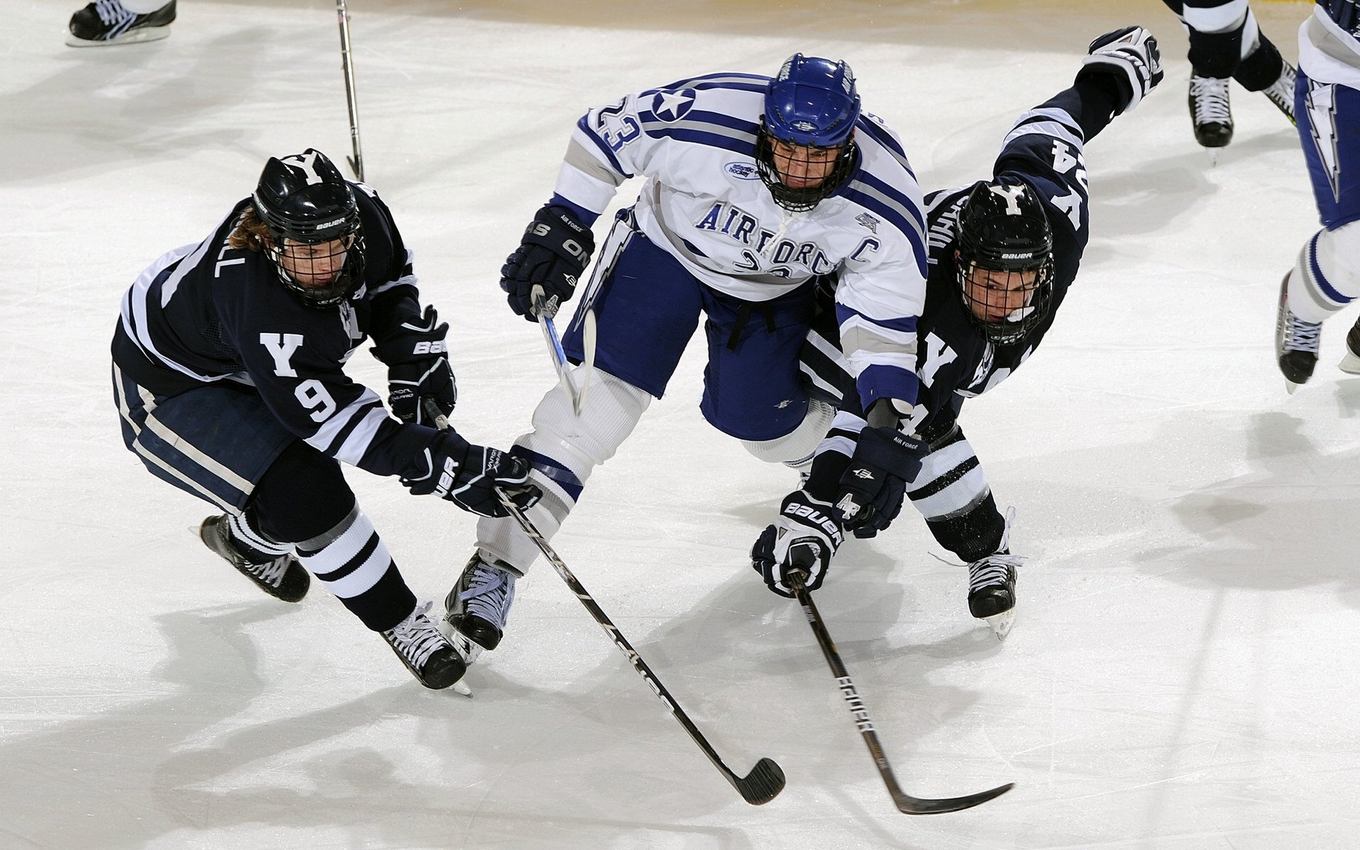 世界排名争夺战之夜，恩比德在重压下完成史诗级爆发
